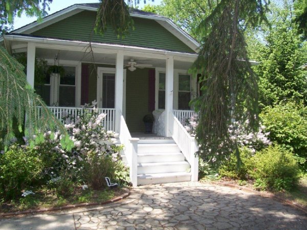 StorybookCottageExterior2