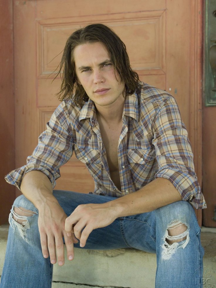 Tim-Riggins-friday-night-lights-561367_1124_1500